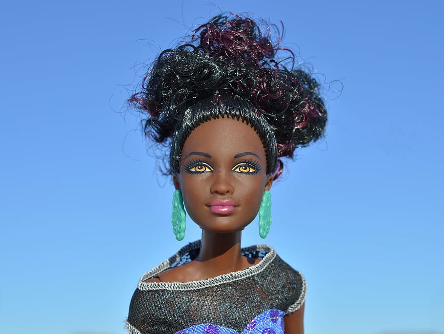 boneca barbie, vestindo, cinza, topo, preto, afro-americano, africano, boneca, barbie, rosto