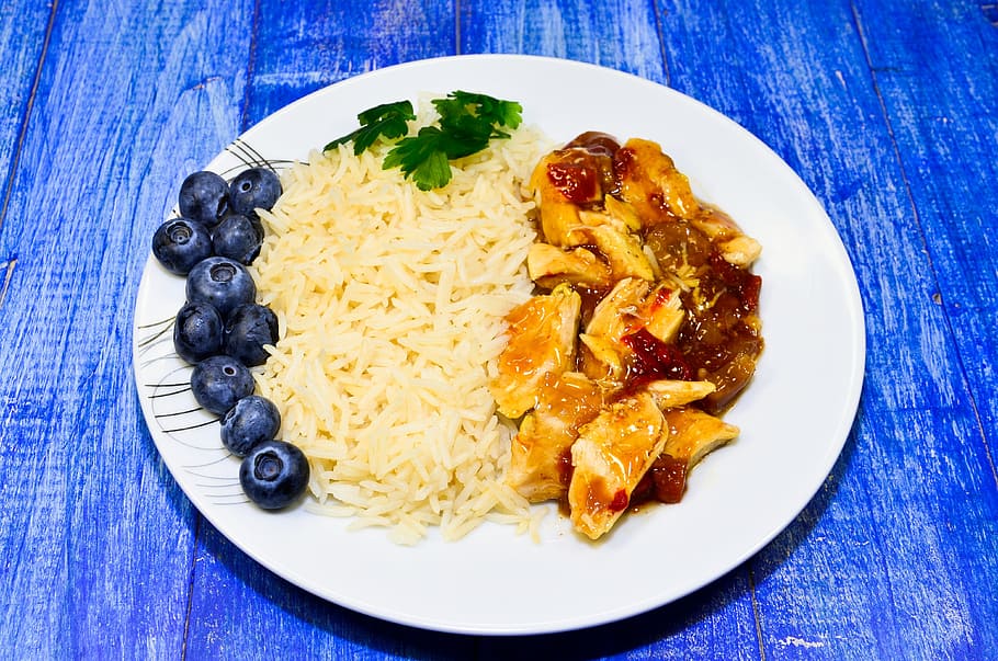 chicken dish, blueberries, white, ceramic, plage, rice, celery, mulberry, meat, dish