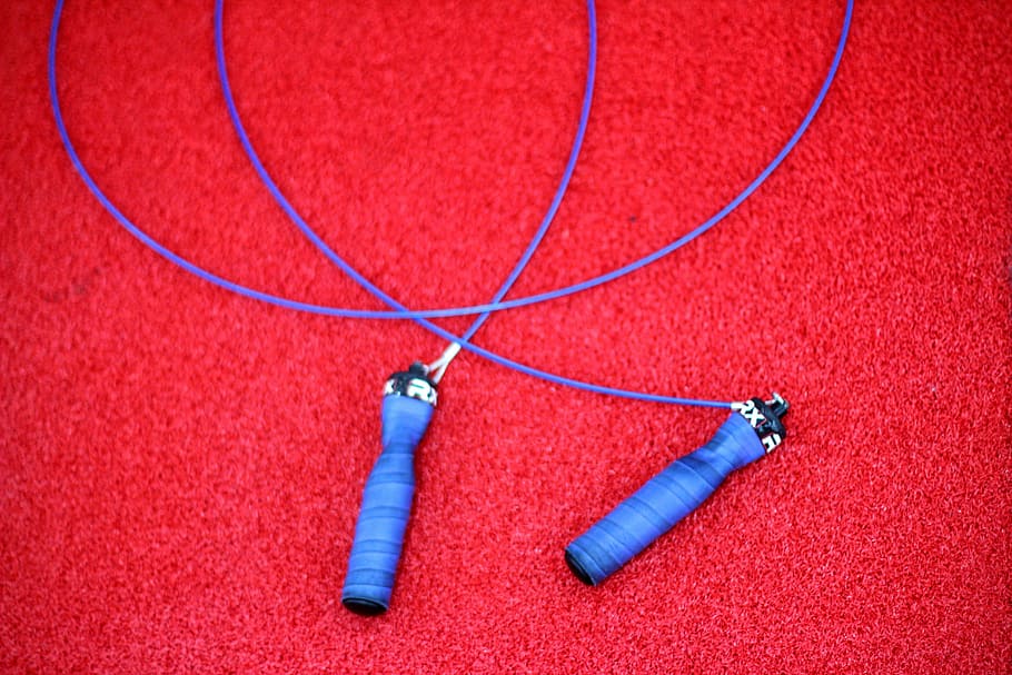 skipping rope, handle, blue, carpet red, red, high angle view, indoors, sport, close-up, studio shot