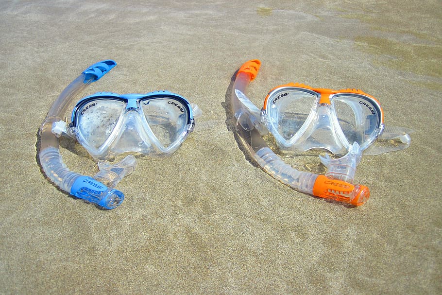 dos, snorkel, gafas, orilla de la playa, azul, naranja, playa, buceo, equipo, diversión
