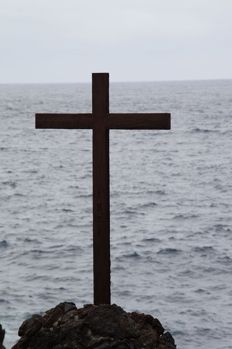 Cruz, mar, ahogado, conmemorar, fe, religión, océano, agua, ahogamiento, cristianismo