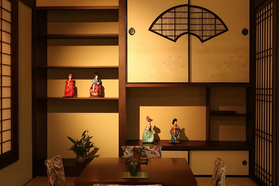 japanese, tatami, indoors, shelf, men, human representation, sitting, representation, adult, architecture - Pxfuel