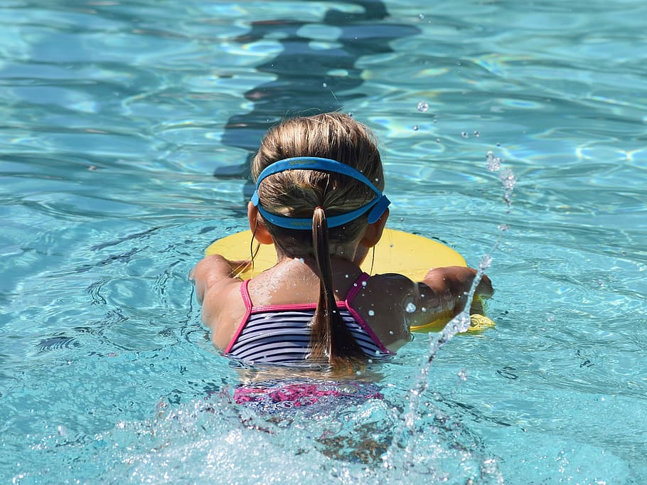 menina, natação, piscina, flutuador, Jovem, Nadador, Criança, Kick Board, jovem nadador, atividade