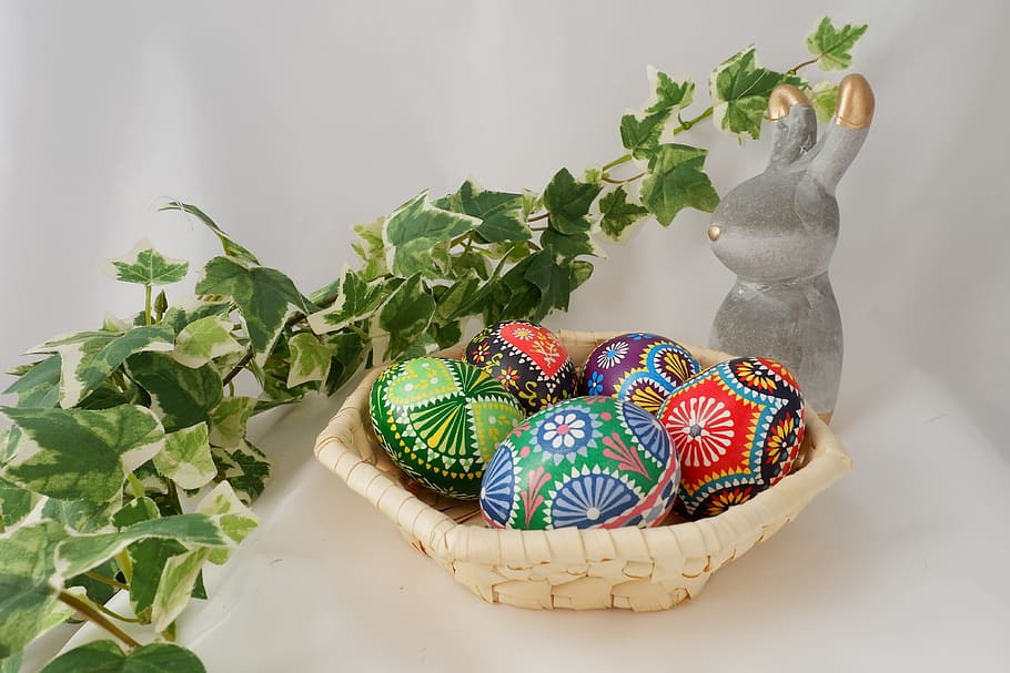 paskah, ornamen, latar belakang, telur paskah telur, sorbian paskah telur, dekorasi keranjang paskah, dekorasi paskah, kerajinan paskah, telur paskah berwarna-warni, telur berwarna-warni