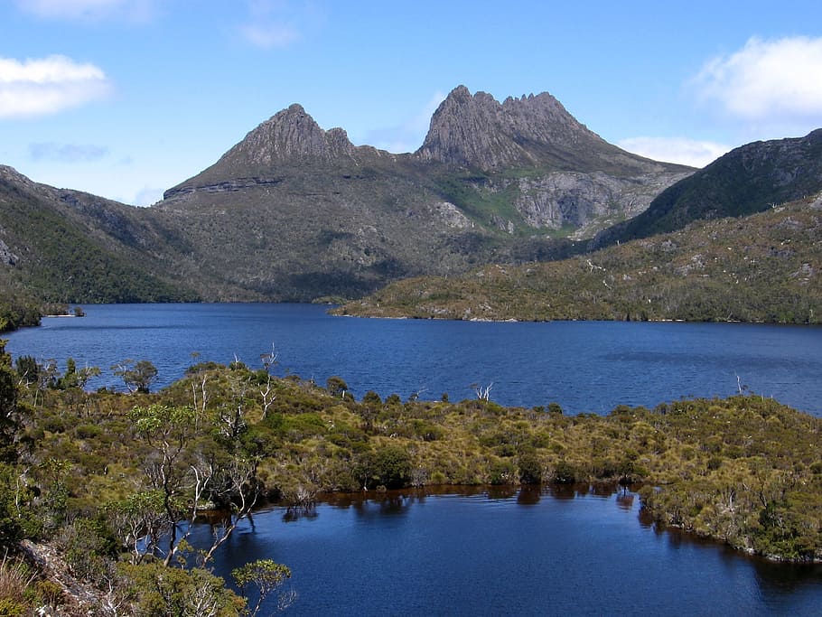 body, water, surrounded, hills, tasmania, cradle mountain, hiking, track, mountains, lake