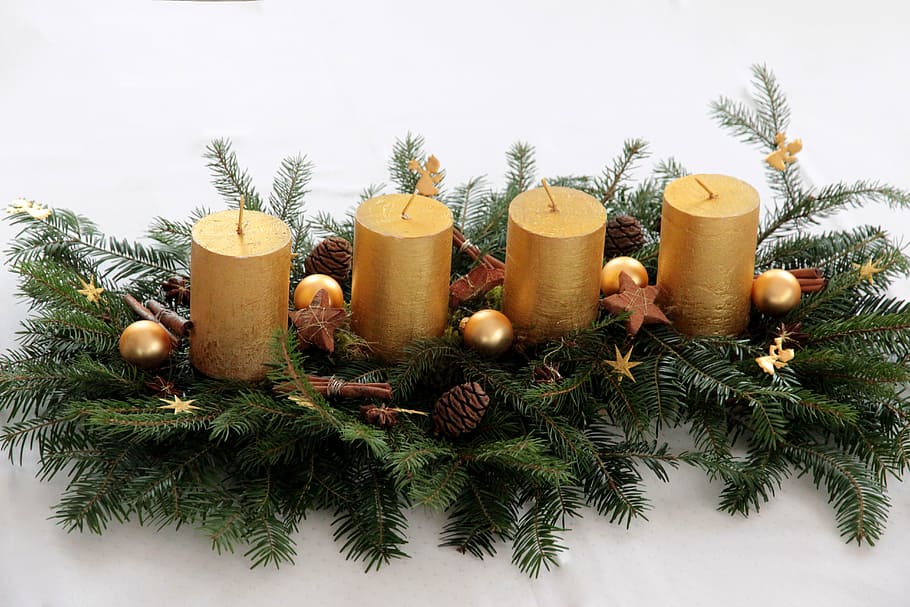 closeup, four, pillar candles, green, leaves, candle, advent wreath, advent arrangement, advent, christmas