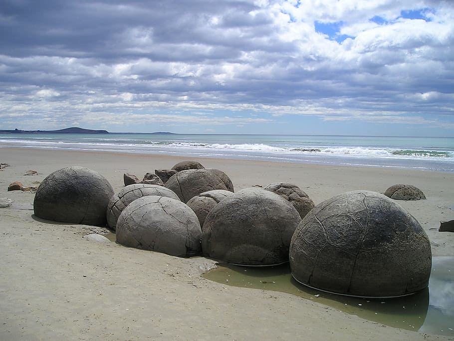 black, rocks, ocean, daytime, gray rocks, sea shore, new zealand, sea, beach, rock
