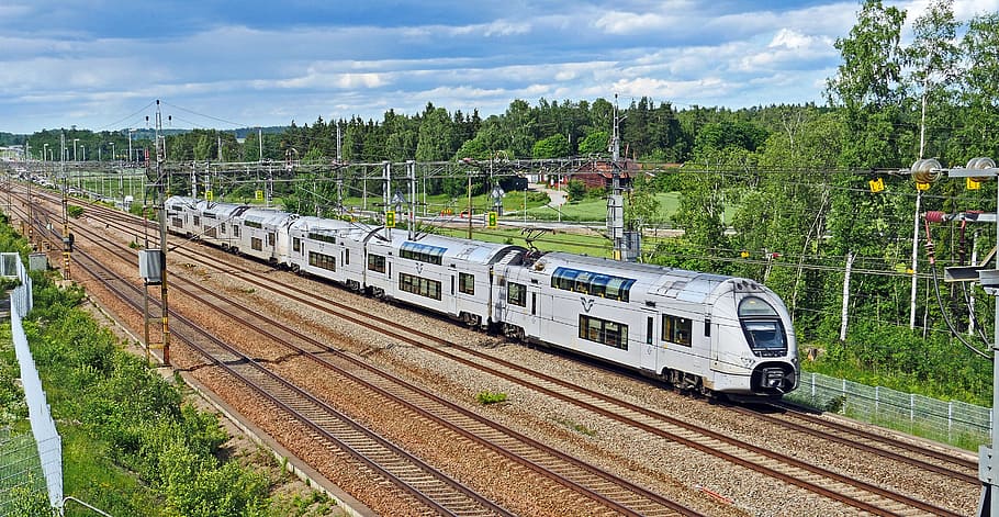 昼間の列車, ドッペルシュトック, スウェーデン, 電気的複数ユニット, 二重ユニット, スウェーデン国有鉄道, 地域列車, 地域交通, 鉄道駅, viergleisig