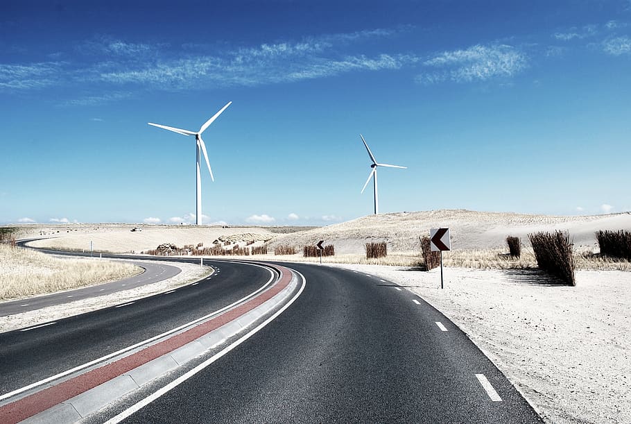 azul, céu, moinho de vento, sinuoso, estrada, areia branca, turbina eólica, turbina, combustível e geração de energia, energia renovável