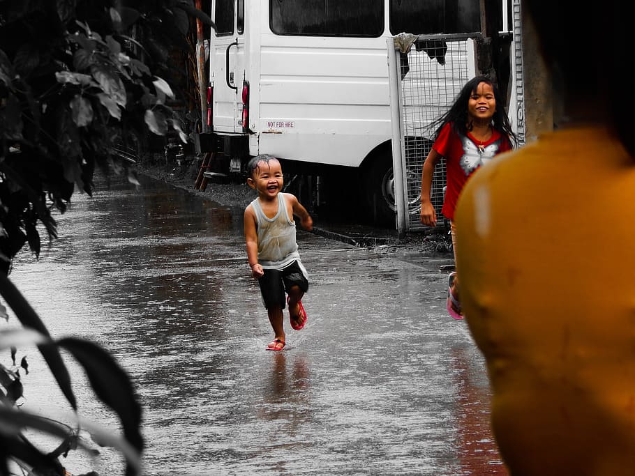 crianças, chuva, criança, menino, molhado, clima, rua, bebê, primavera, pessoas