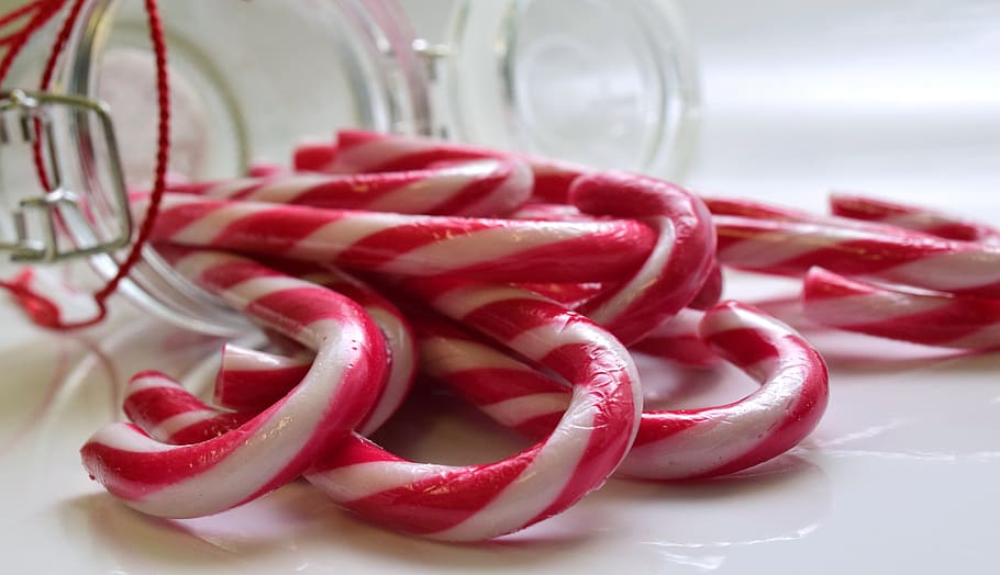 sugar, candy canes, sweet, delicious, treat, food, nibble, colorful, sweetness, red