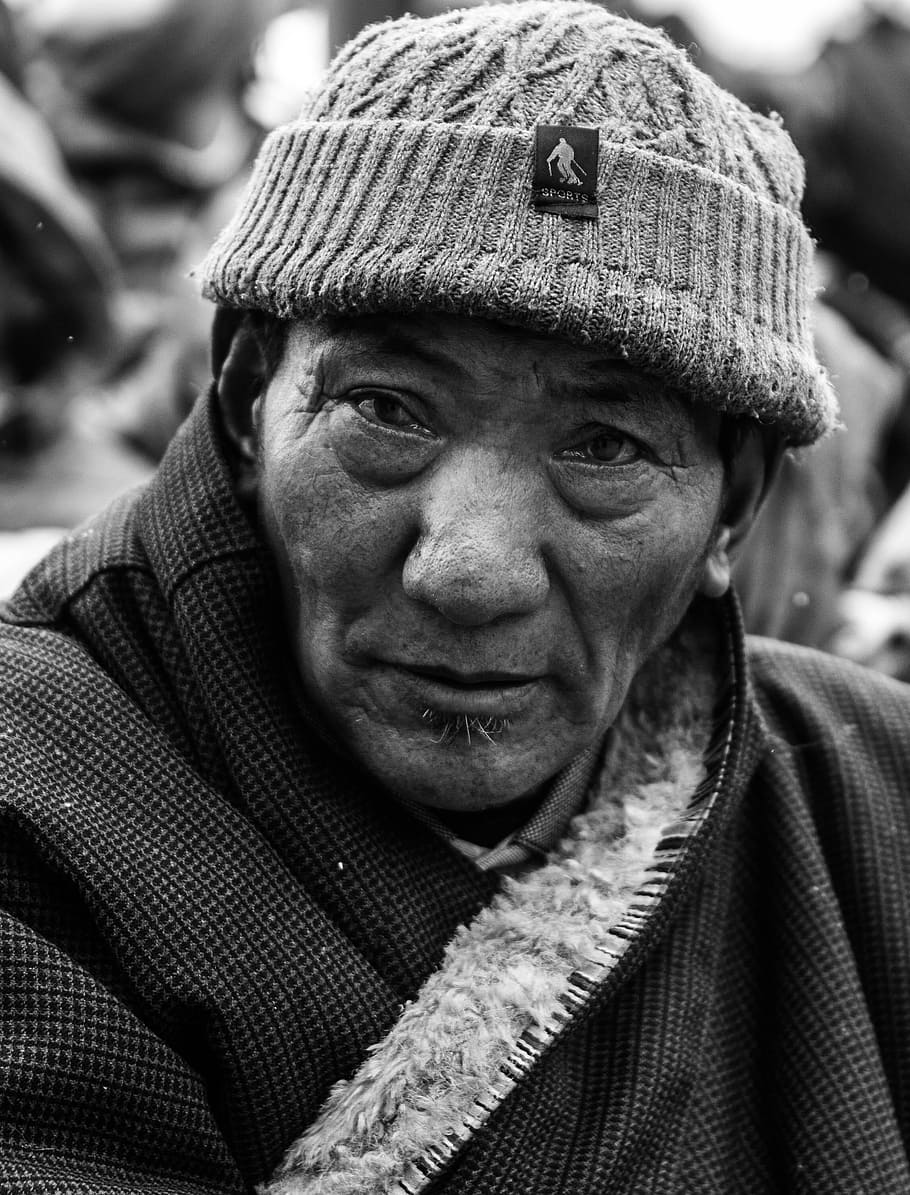 Gannan Prefecture, Tibetans, Sketch, in gannan prefecture, please use comma-separated, senior adult, portrait, only men, adult, one man only