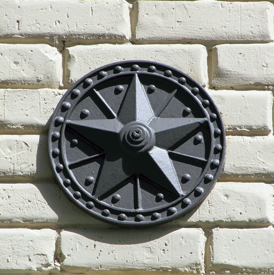 estrela solitária, estrela, metal, tijolos, decoração, metálico, branco, ornamento, arquitetura, parede - característica do edifício