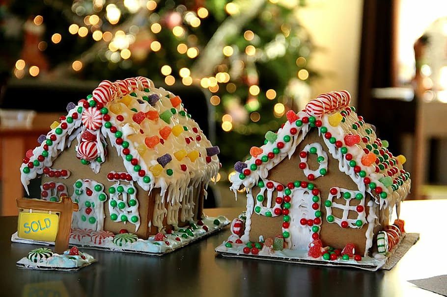 two, ginger bread houses, brown, tables, gingerbread, holiday, christmas, home, ginger, cookie