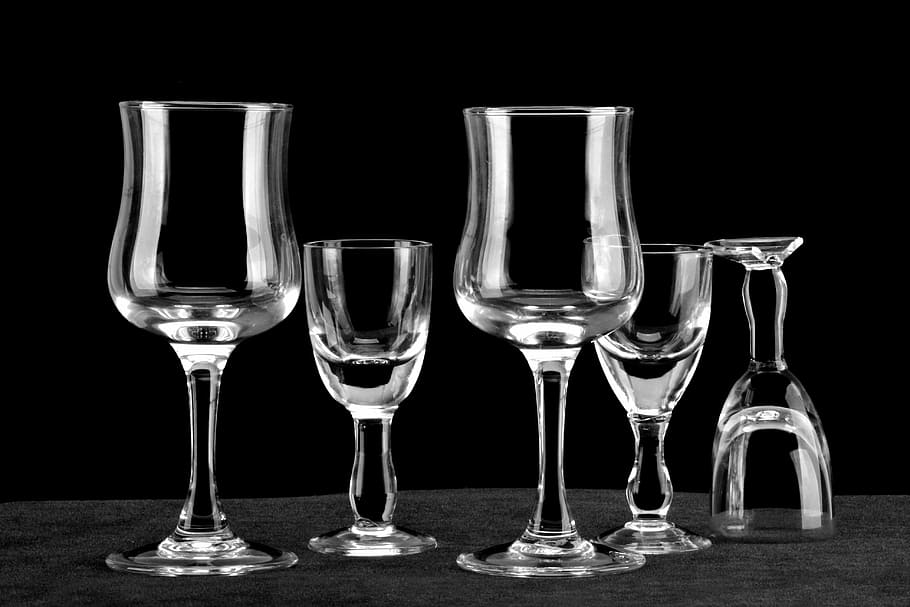 ガラス, 黒背景, 白縞, ゴブレット, 赤ワイングラス, ワイングラス, グラス, 飲み物, アルコール, 軽食