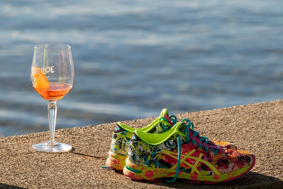 sport, sports shoes, running shoes, break, recovery, lake, bank, refreshment, drink, aperol