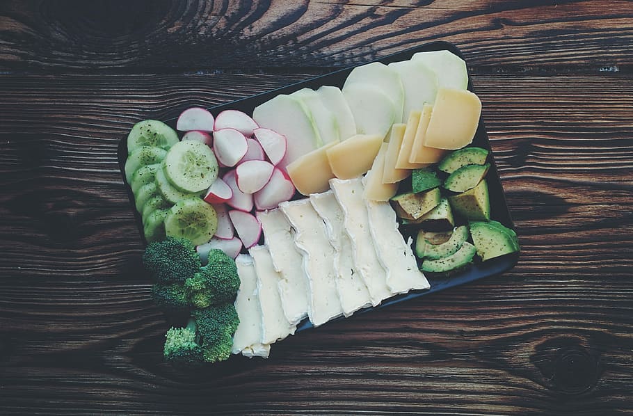 cheese plate, Vegetables, cheese, plate, avocado, broccoli, cucumber, healthy, top view, wood