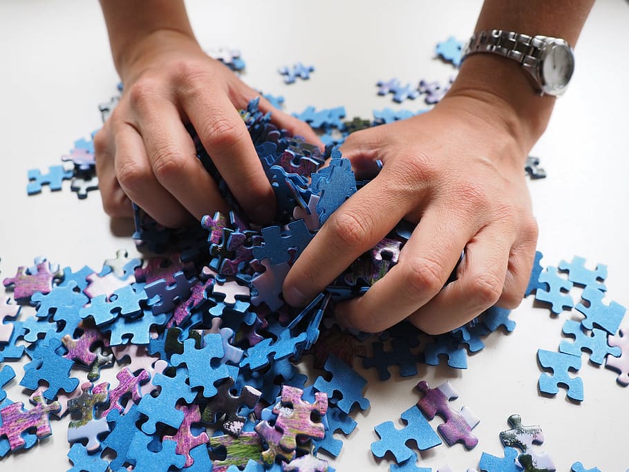 person, picking, jigsaw puzzles, pieces of the puzzle, mix, hands, puzzle, play, piecing together, share