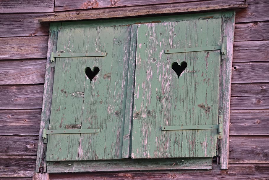 wood, woodhouse, wooden shutters, window, heart, old, hut, romantic, log cabin, boat house