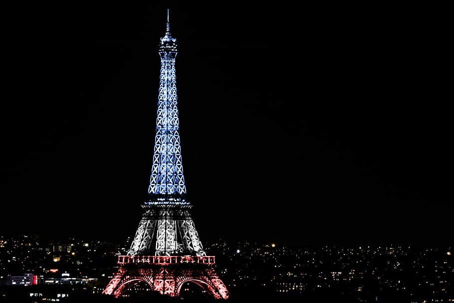 foto, paris, dia nacional, noite, iluminação, especial, 14 de julho, celebração, azul, vermelho
