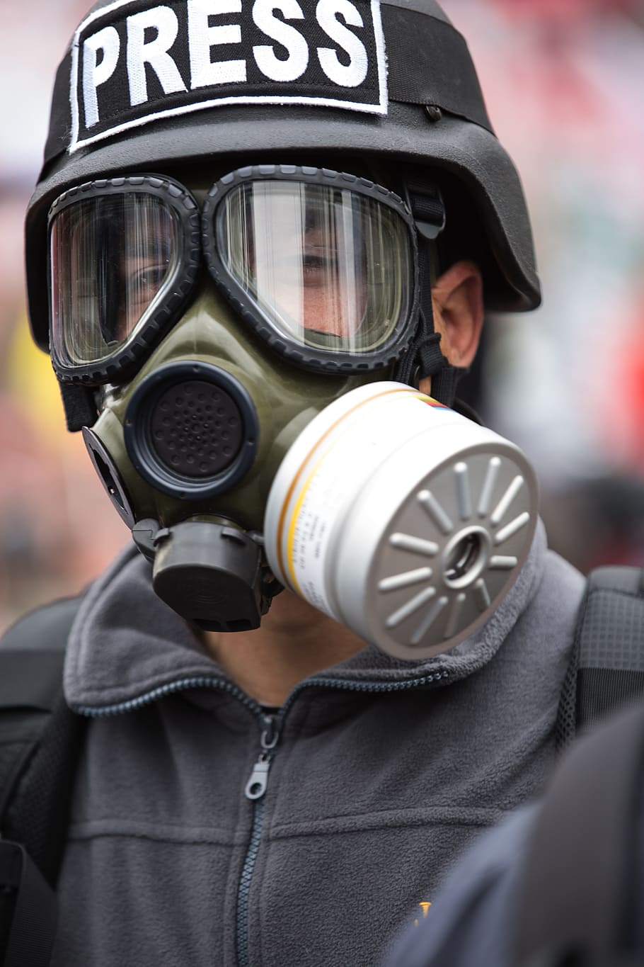 gas mask, portrait, exposure, attack, young, human, violence, adult, reporter, people