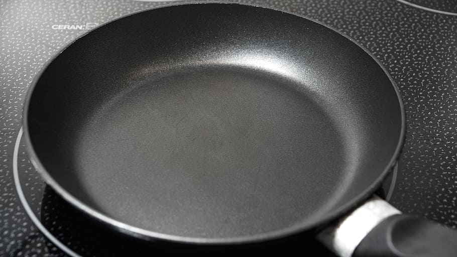round frying pan, pan, kitchenware, teflon, utensil, empty, cooking, saucepan, frying, skillet