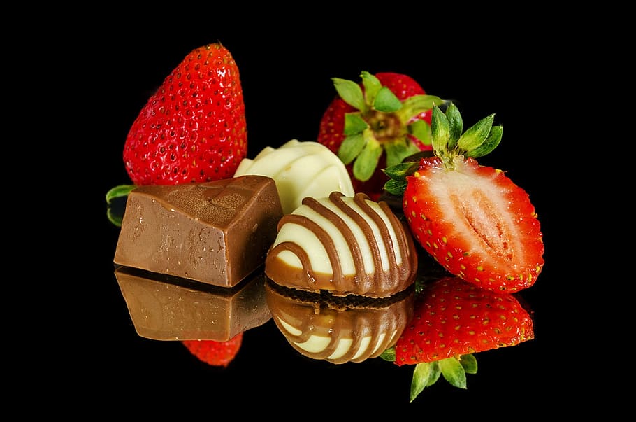 sliced, strawberries, coated, chocolate, vanilla, food, sweet, strawberry, fruit, dessert