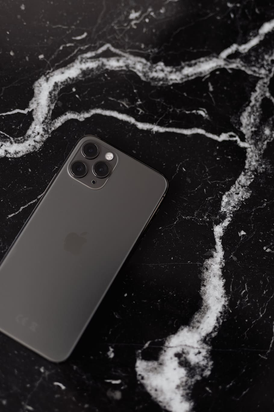 iphone 11 pro, iPhone 11, mobile, mobile phone, space gray, tech, technology, phone, marble, stone