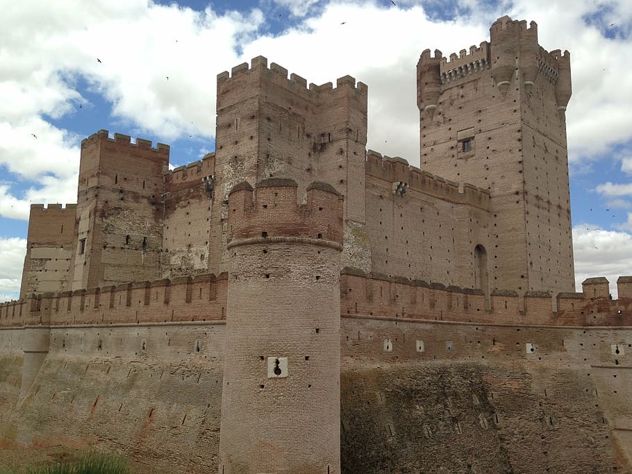 medina, field, castle, mota, medieval, stones, wall, walls, tower, battlements
