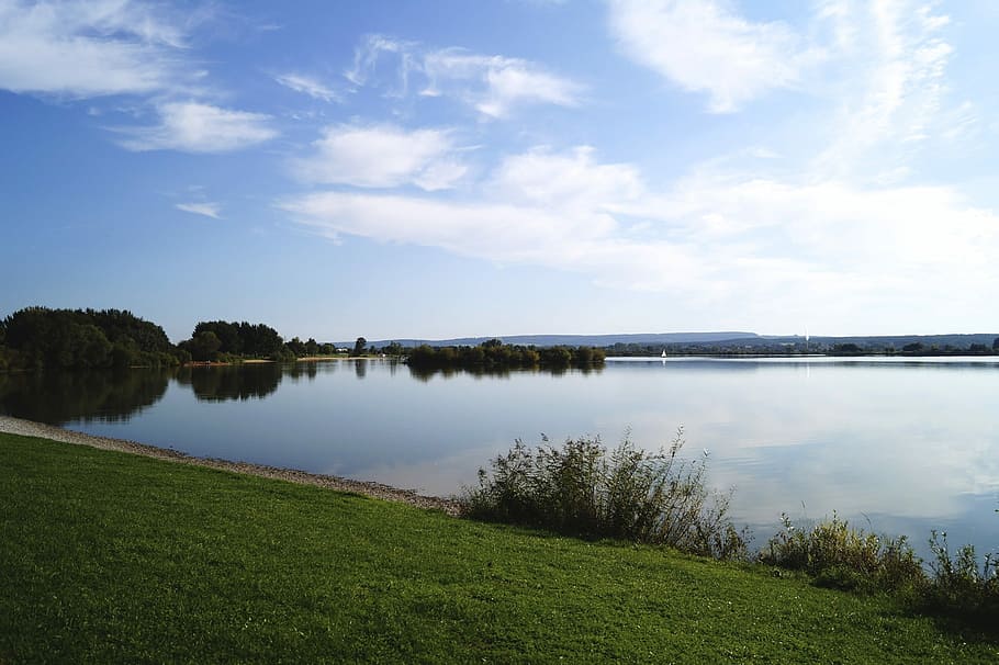 Prado, lago, naturaleza, agua, verde, hierba, junto al lago, banco, verano, cielo