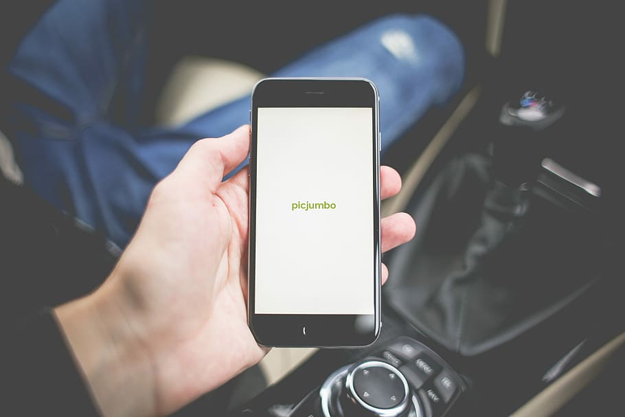 Holding, iPhone 6, Car, app, hands, iphone, mobile, mockups, people, mobile Phone