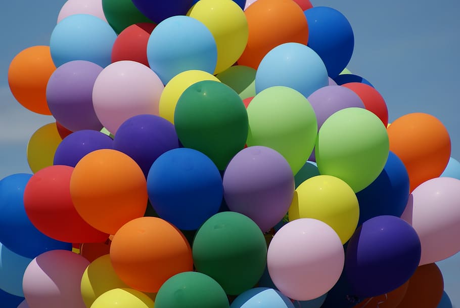 balões de cores sortidas, balões, cor, verão, aniversário, celebração, hélio, buquê, multicolorido, variação