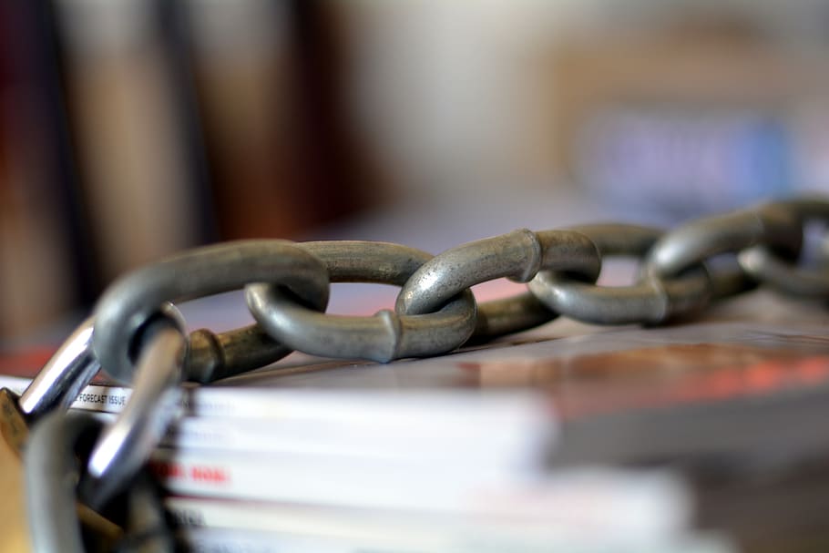 steel, chain, magazines, safe, metal, selective focus, close-up, connection, strength, indoors