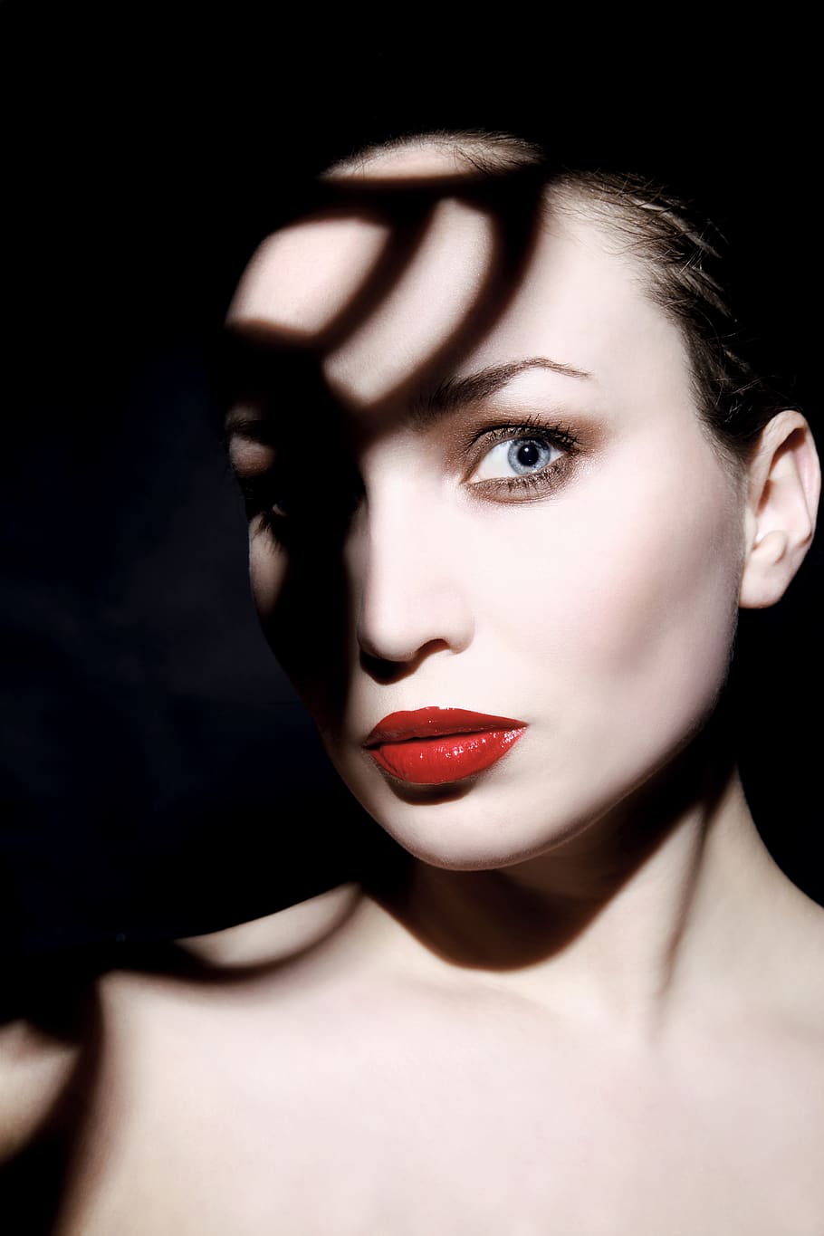 attractive, beautiful, woman, female, red lips, red, lips, makeup, make up, model