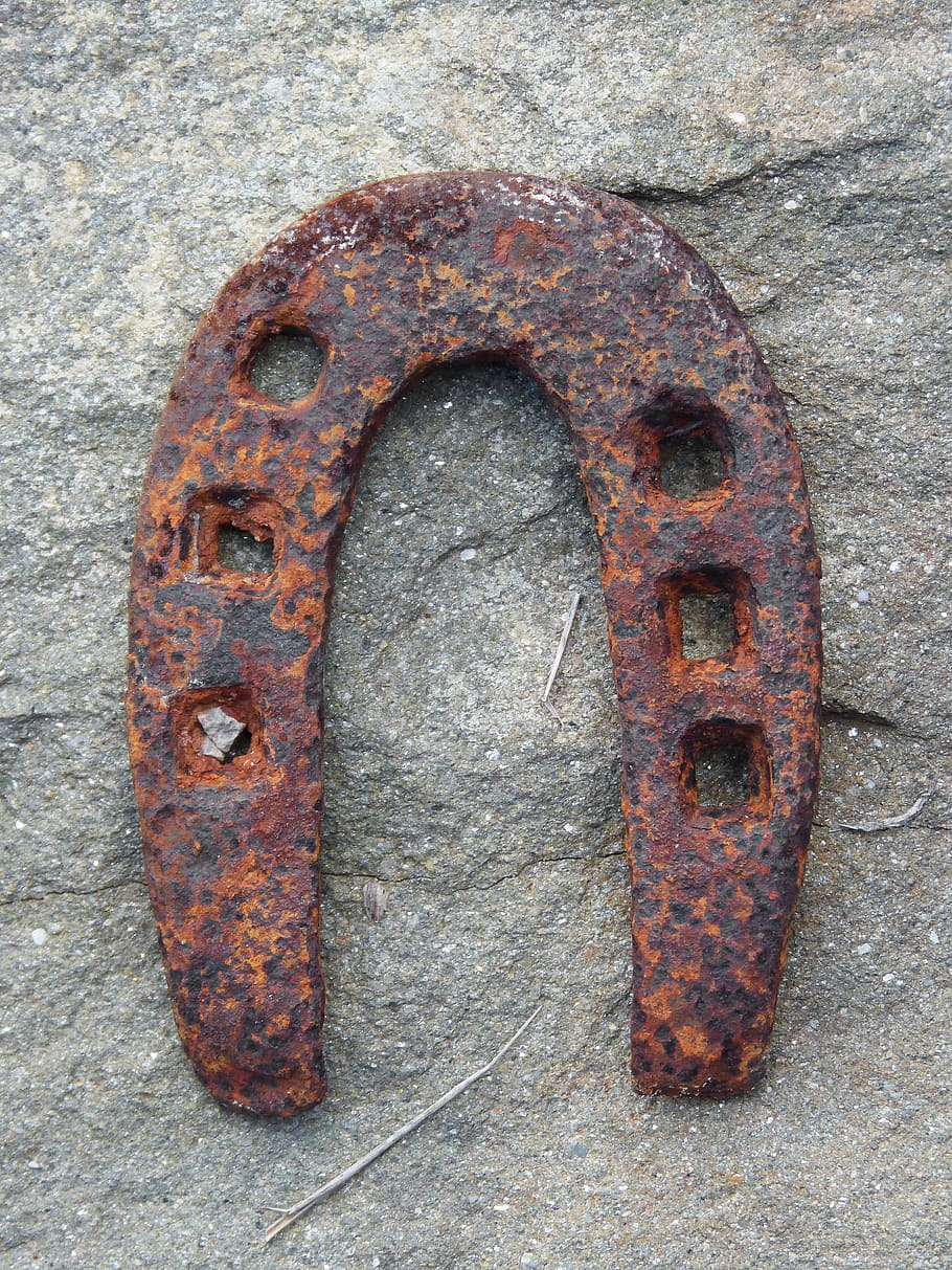 horseshoe, oxide, symbol, good luck, texture, stone, metaphor, metal, rusty, old