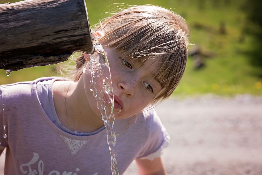 child drinking, flowing, water, person, human, child girl, face, blond, drinking water, fountain