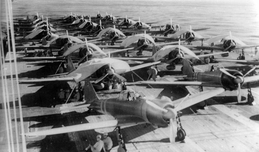 tripulantes de zuikaku consertam aeronaves, batalha, mar, zuikaku, serviço, aeronaves, transportadora, segunda guerra mundial, batalha do mar de coral, tripulantes