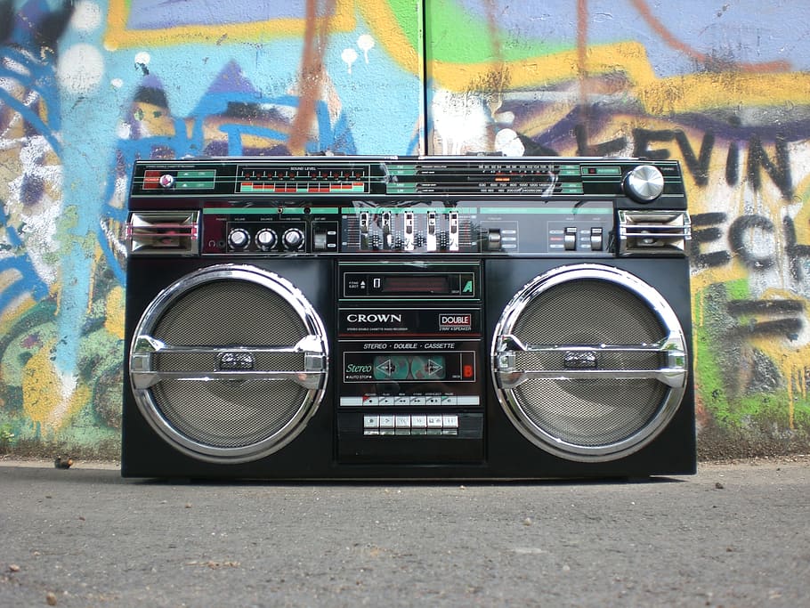 fotografia, preto, coroa boombox, grafite, pintado, parede, preto Coroa, boombox, aparelho de som, gravador de rádio