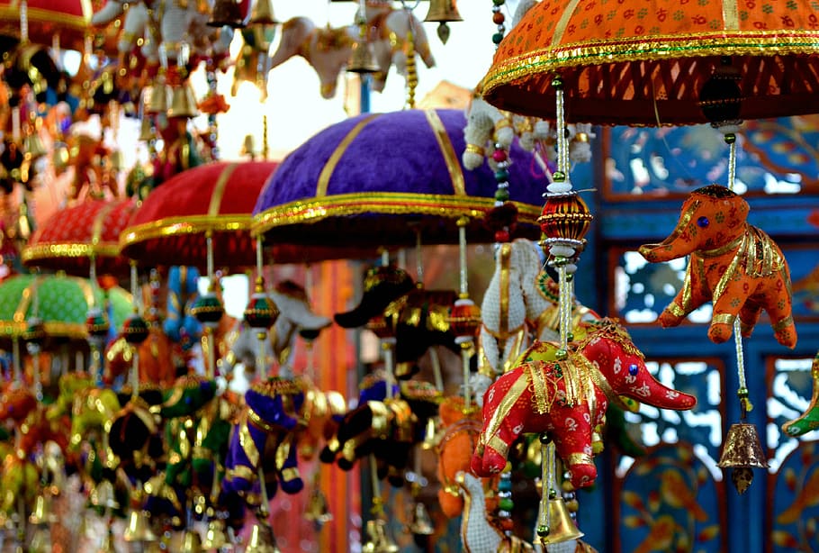 elefante de varios colores, felpa, juguetes, color, rojo, azul, verde, naranja, violeta, decoración