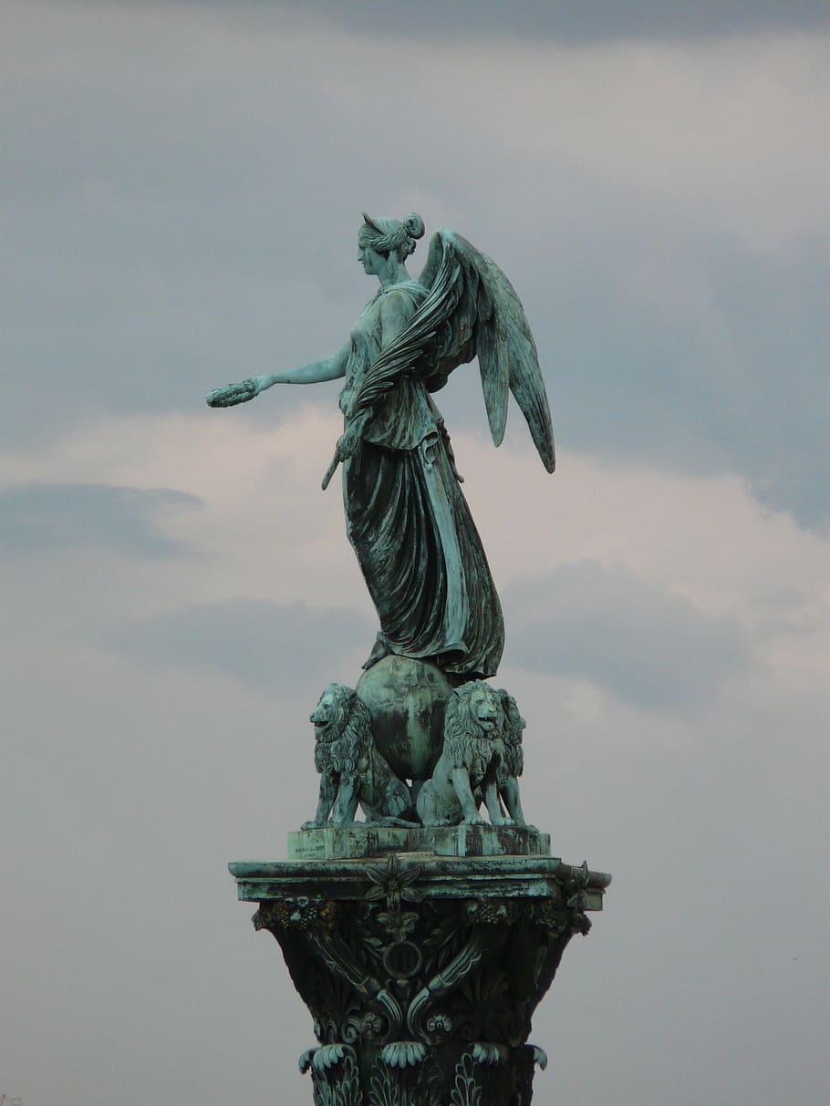 woman angel, lions statue, jubilee column, stuttgart, schlossplatzfest, figure, goddess concordia, goddess, concordia, angel