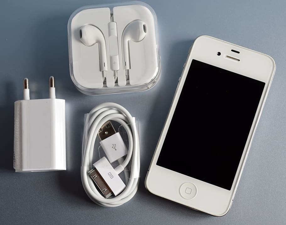 iphone 4, earphones, charger, cable, apple, cell phone, technology, wireless technology, smart phone, communication