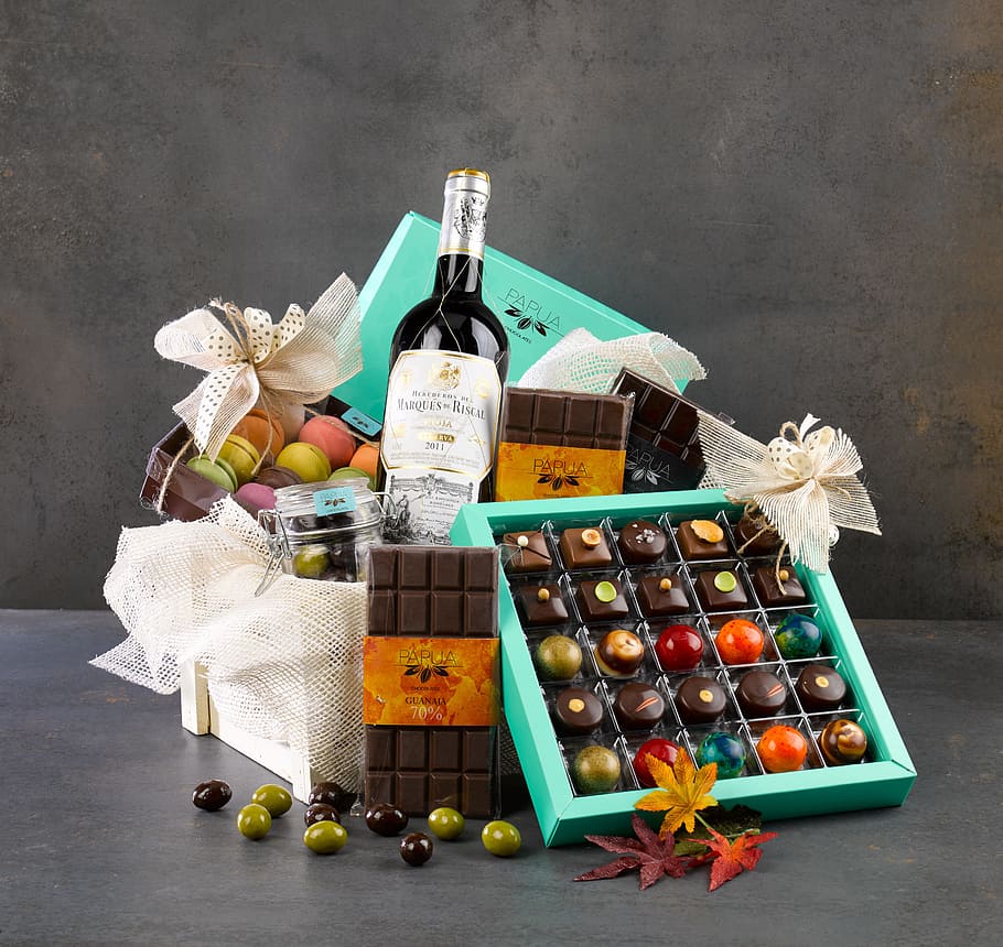chocolate, christmas, Chocolate, Christmas, basket of chocolates, chocolates, original gift, gift chocolate, christmas gift, gourmet, bottle