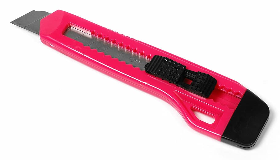 rosa, negro, cortador de utilidad, blanco, superior, cortador de caja, cuchillo, afilado, herramienta, cortador