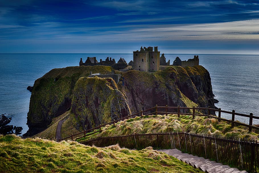 dunnottar castle night