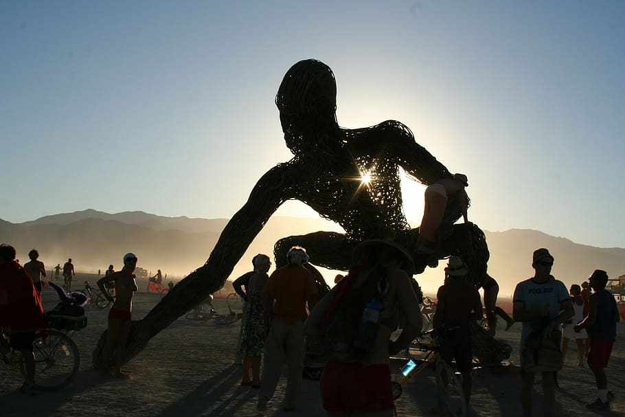 sculpture, burning man, crude awakening, star heart, giant, art work, crowd, group of people, large group of people, sky