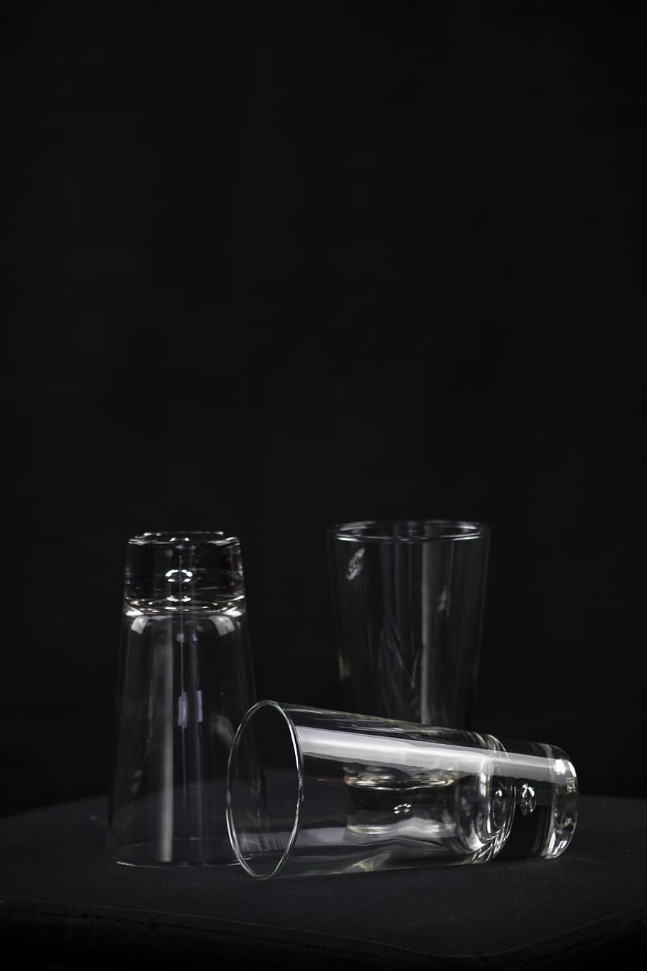 highball, glass, gastronomy, arranged, benefit from, drinks, cocktail glass, transparent, black background, glass - material