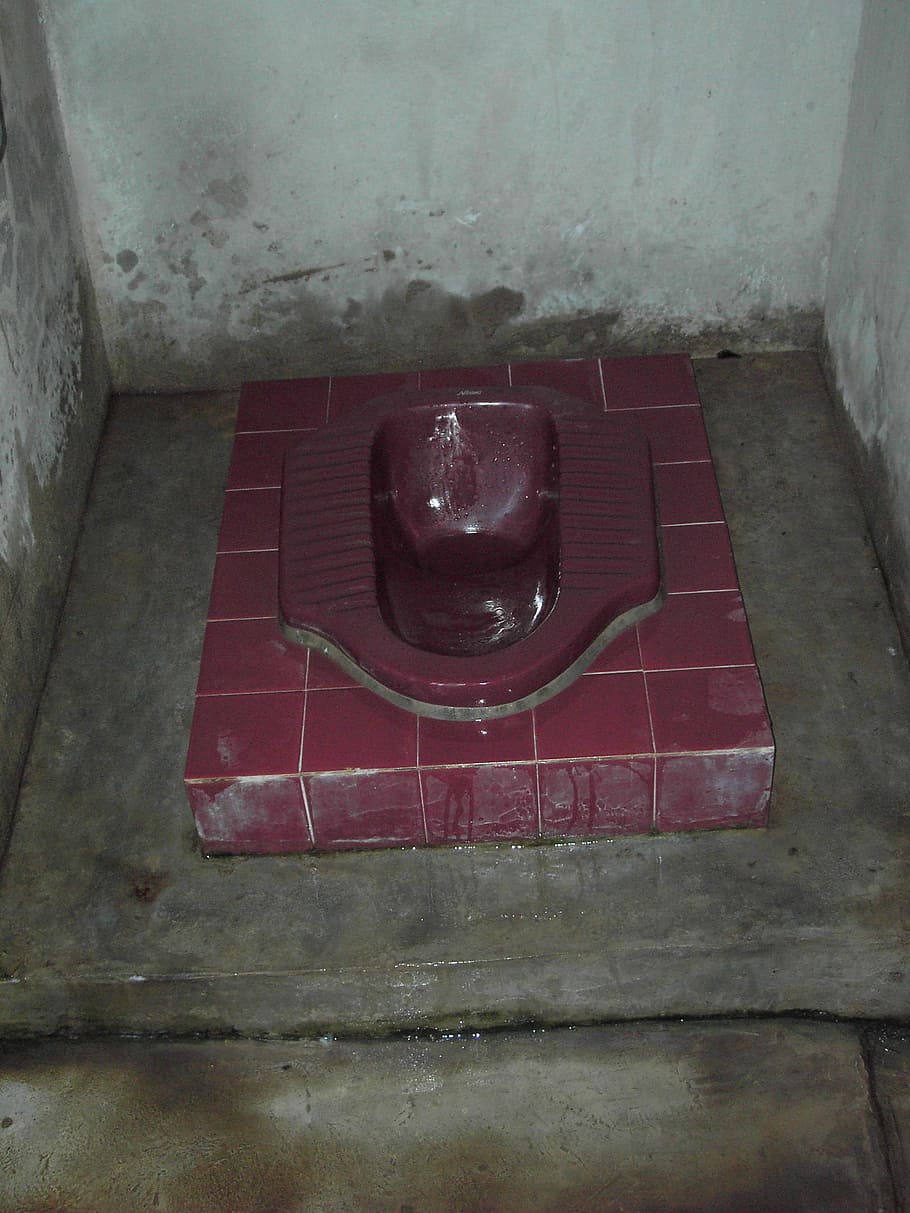 squatting toilet, hockklo, urinal, toilet, wc, thailand, indoors, old, high angle view, household equipment
