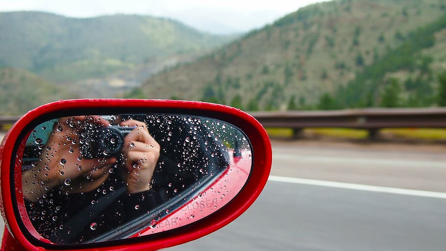 運転, 鏡の中のカメラ, 運転中の鏡の中のカメラ, 景色のよい, カメラ, 鏡, 交通機関, 写真, バックミラー, 車両