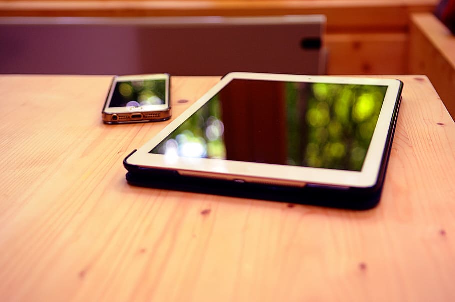 ipad, beige, mesa, al lado, iphone, negro, tableta, computadora, tecnología, móvil