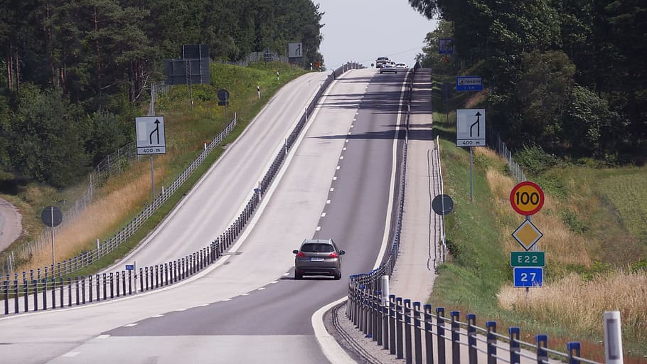 sweden, road, e 45, värmland, forest, transportation, mode of transportation, motor vehicle, land vehicle, car